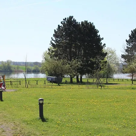 Mobil-home Au Bord De L'etang Avec Terrasse Privee - 2 Chambres, Cuisine Equipee, Activites Nautiques - Fr-1-584-308 * Bures (Meurthe-et-Moselle)